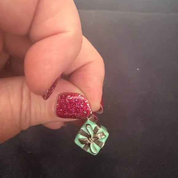 Authentic Tiffany & Co. Enamel Tiffany Gift Box Charm in Blue and Silver w/bag! - Picture 4 of 7